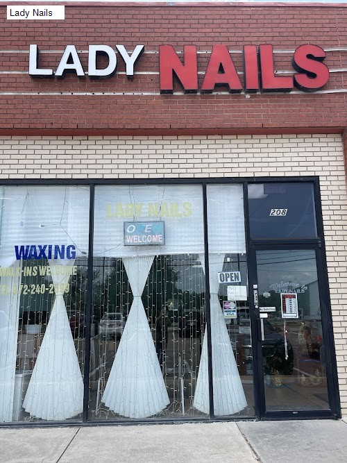 Lady Nails - garland